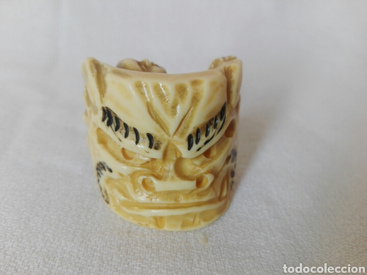 Antig&uuml;edades: Pieza rostro de drag&oacute;n o samurai netsuke de China simil marfil - Foto 1