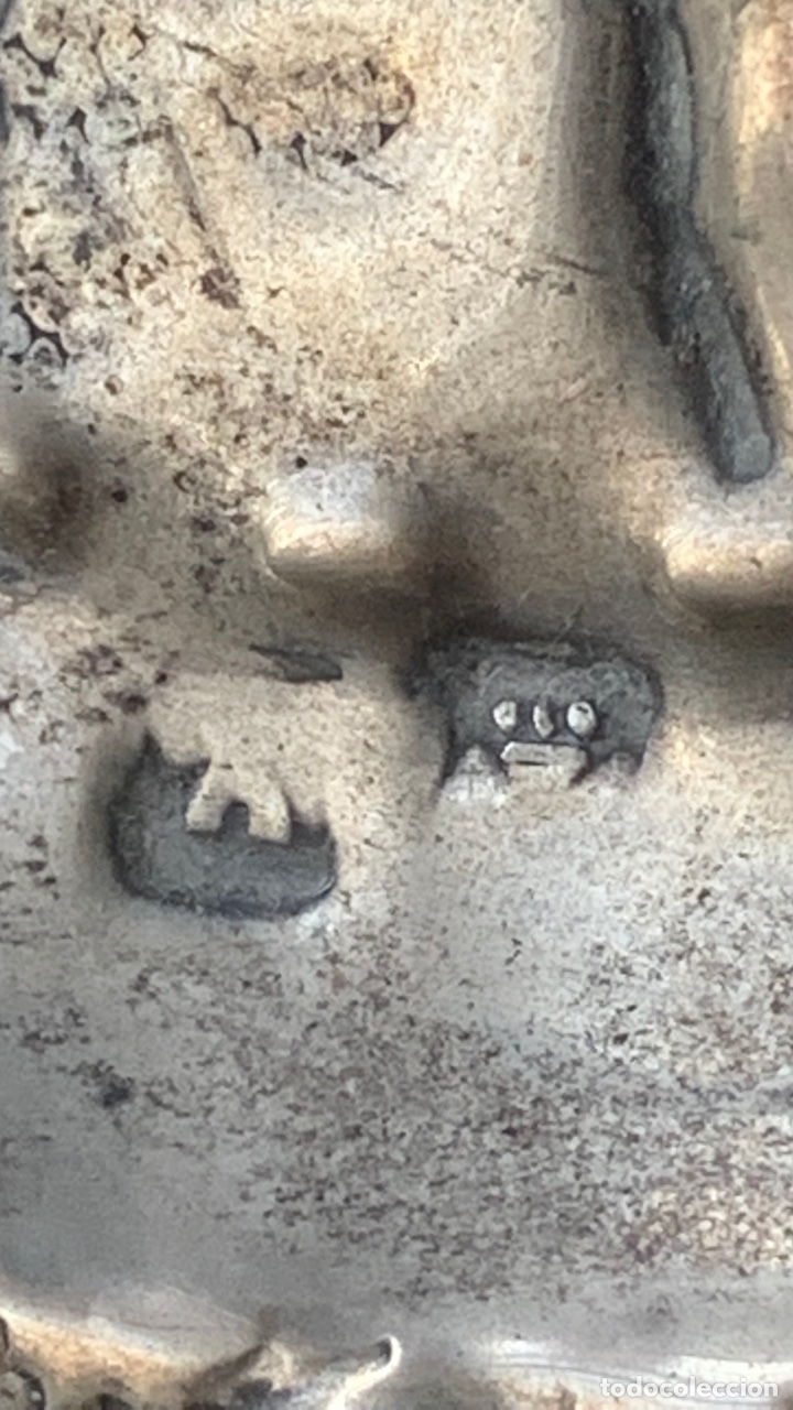 Antig&uuml;edades: Bandeja de plata repujada siglo XIX - Foto 5