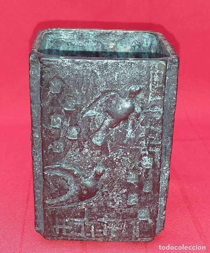 Antig&uuml;edades: VASO DE BRONCE FIRMADO SEMA - Foto 1
