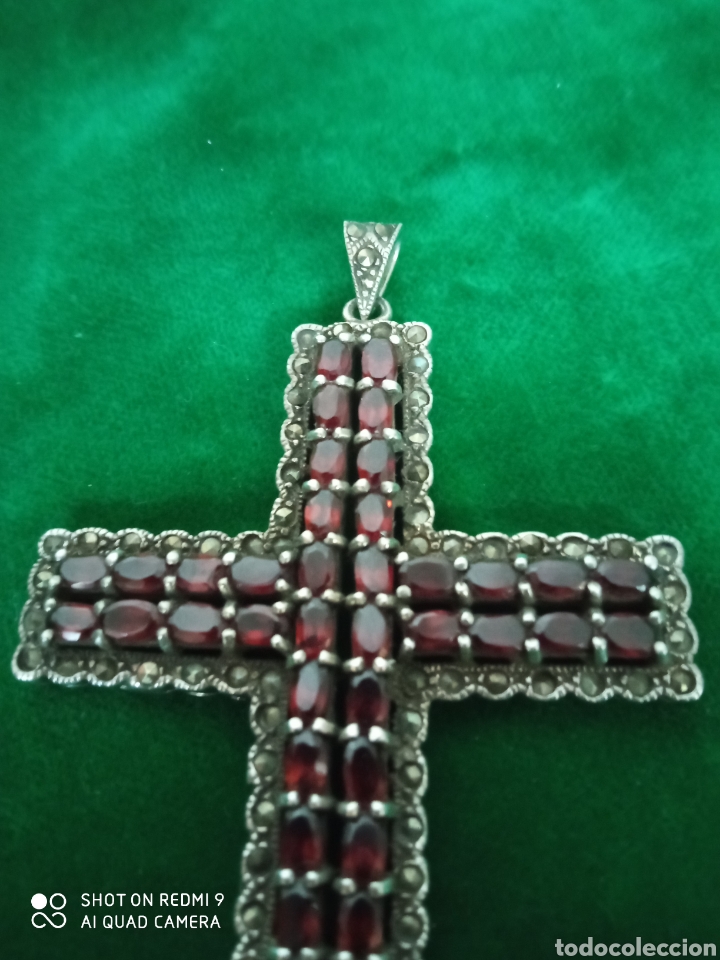 Antig&uuml;edades: Cruz de plata y piedras + - Foto 2