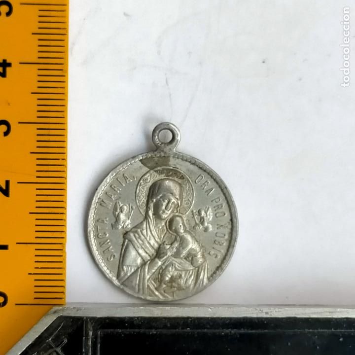 Antig&uuml;edades: antigua medalla benedicto y virgen - Foto 3