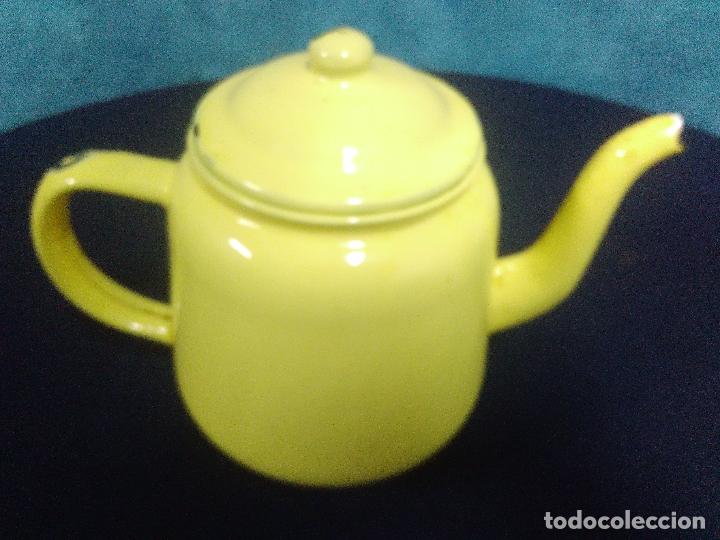 Antig&uuml;edades: CAFETERA HIERRO ESMALTADO - Foto 1