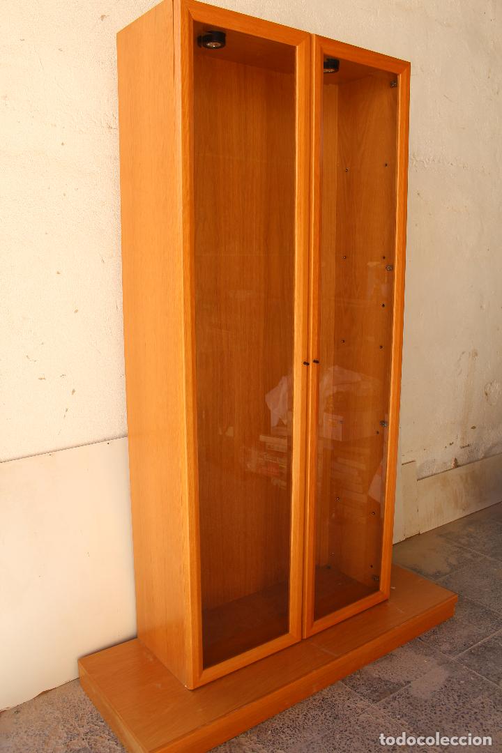Antig&uuml;edades: vitrina de madera - Foto 4