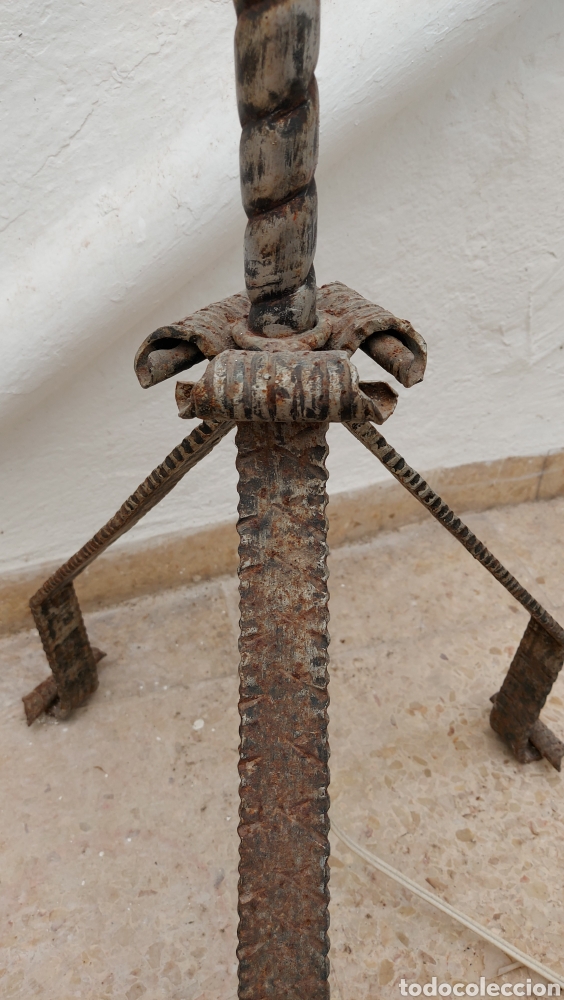 Antig&uuml;edades: LAMPARA DE PIE DE HIERRO FUNDIDO , FUNCIONA - Foto 6
