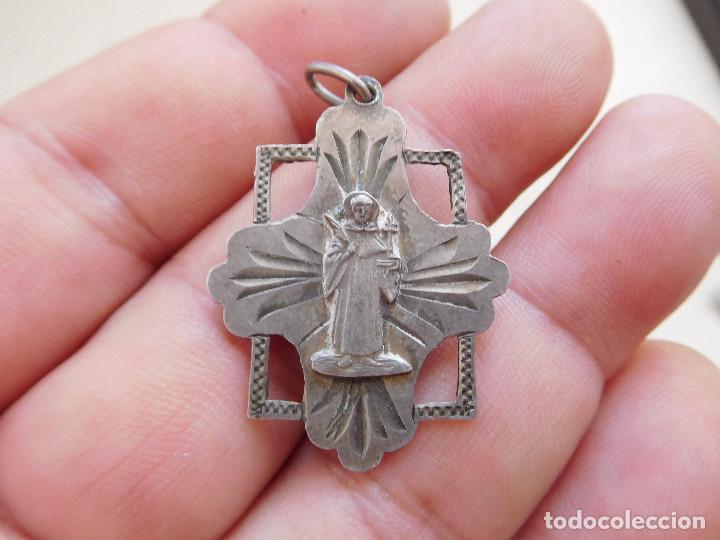 Antiguidades: Medalla de plata calada San Mus