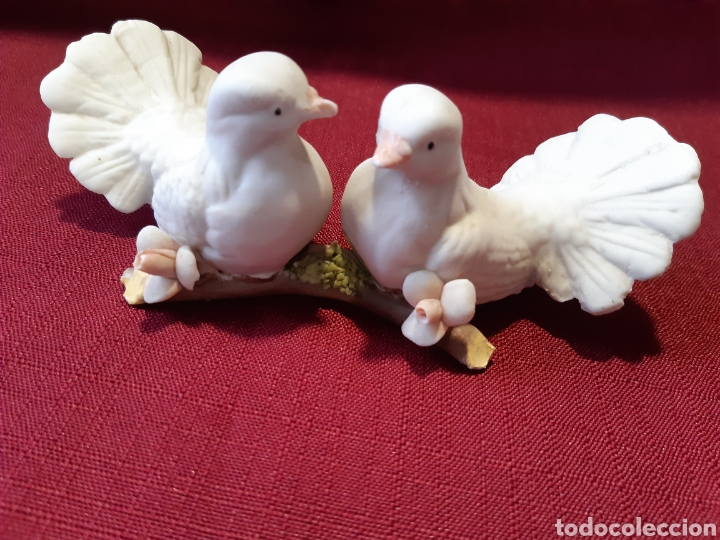 Antig&uuml;edades: Biscuit. Pareja de pajaritos - Foto 1