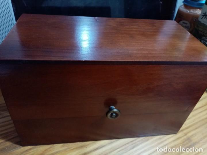 Antig&uuml;edades: Estuche con dos copas de cristal Va&ntilde;&oacute; Mic&oacute; - Foto 1