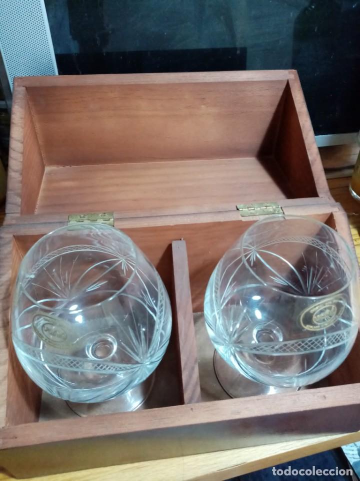 Antig&uuml;edades: Estuche con dos copas de cristal Va&ntilde;&oacute; Mic&oacute; - Foto 3