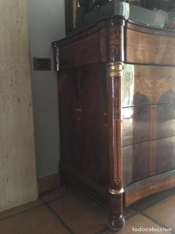 Antig&uuml;edades: C&oacute;moda isabelina con marqueter&iacute;a - Foto 4