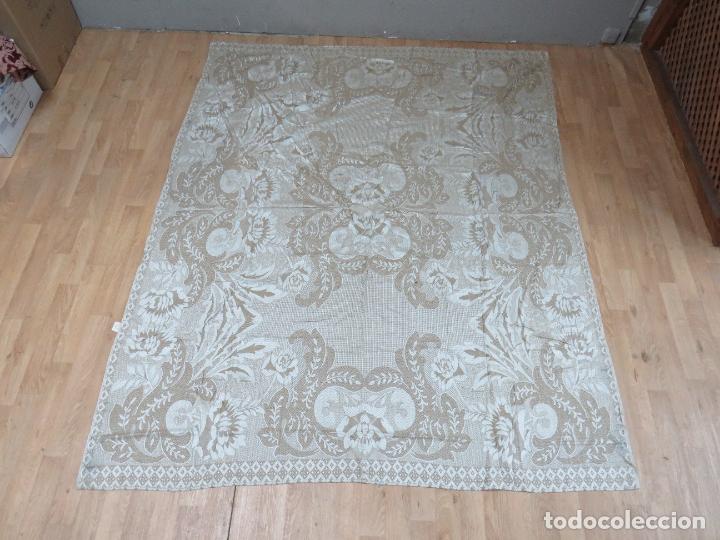 Antig&uuml;edades: TELA CAMA ADAMASCADA - Foto 1