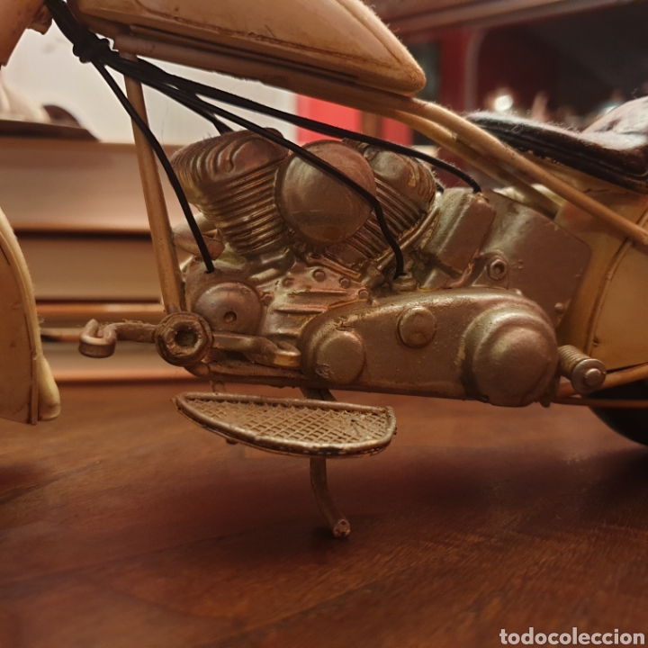 Antig&uuml;edades: Espectacular moto en escala - Foto 4
