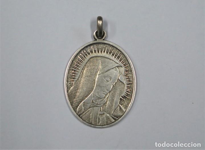 Antig&uuml;edades: MEDALLA. SOLEDAD. PLATA - Foto 1