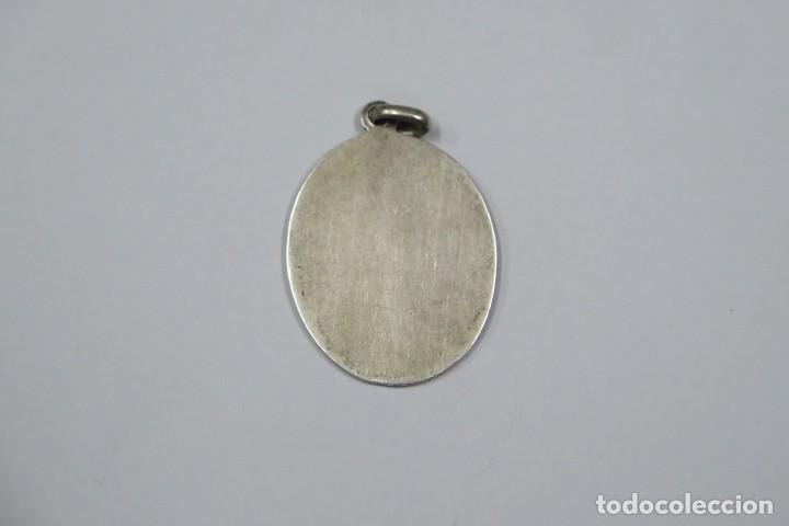 Antig&uuml;edades: MEDALLA. SOLEDAD. PLATA - Foto 2