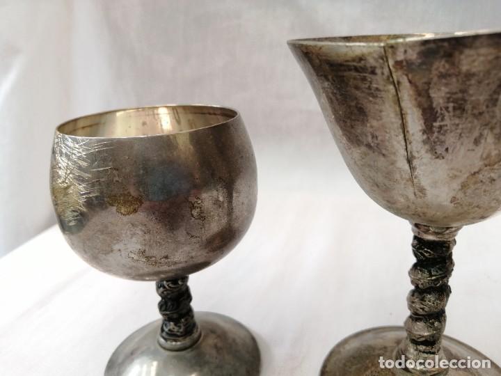 Antig&uuml;edades: 2 copas para licor y agua E P Brass Espa&ntilde;a - Foto 2