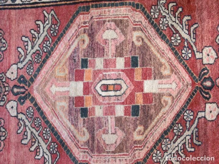 Antig&uuml;edades: Alfombra persa (A025-007) - Foto 2