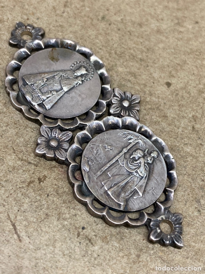 Antig&uuml;edades: Broche de plata religioso - Foto 1
