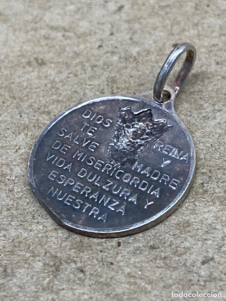 Antig&uuml;edades: Medalla de plata religiosa - Foto 2