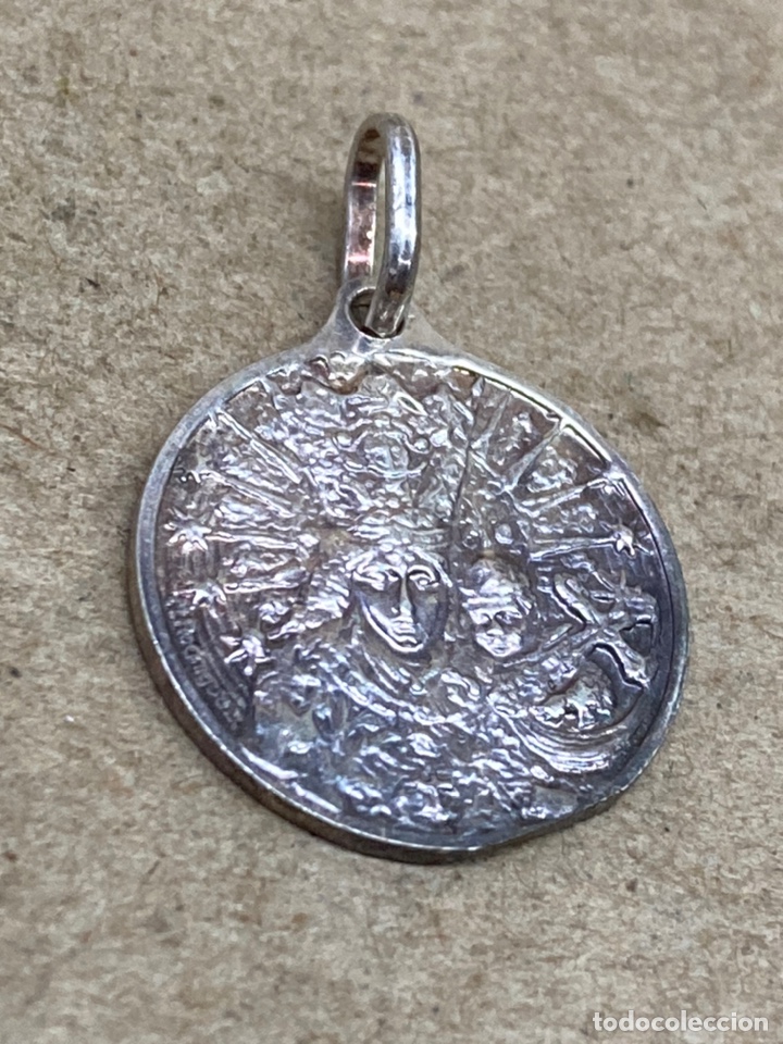 Antig&uuml;edades: Medalla de plata religiosa - Foto 1