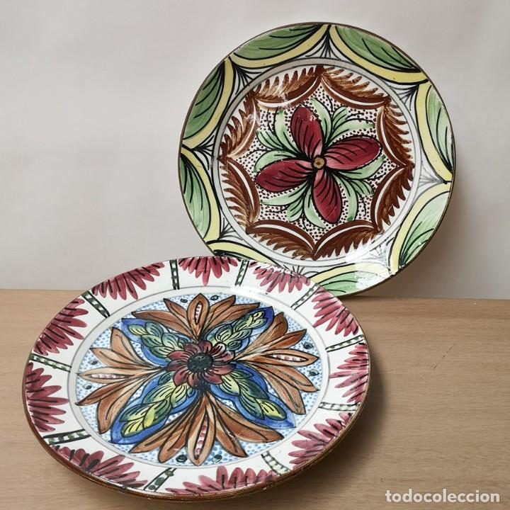 Antig&uuml;edades: Pareja Platos Flores - Foto 1
