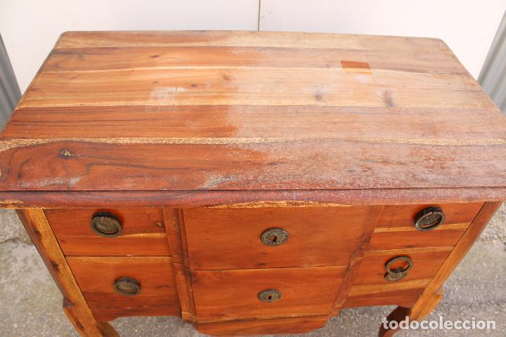 Antig&uuml;edades: comoda madera tropical - Foto 3