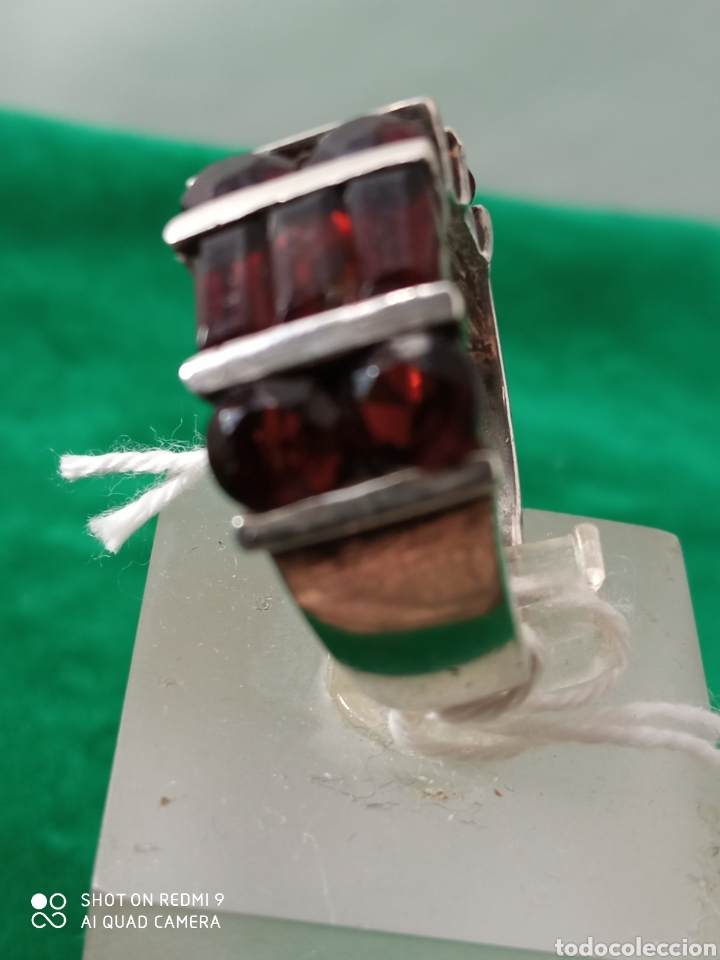 Antig&uuml;edades: sortija plata y piedras + - Foto 2