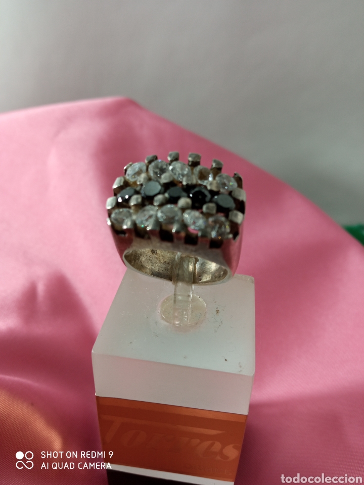Antig&uuml;edades: sortija plata y piedras + - Foto 4