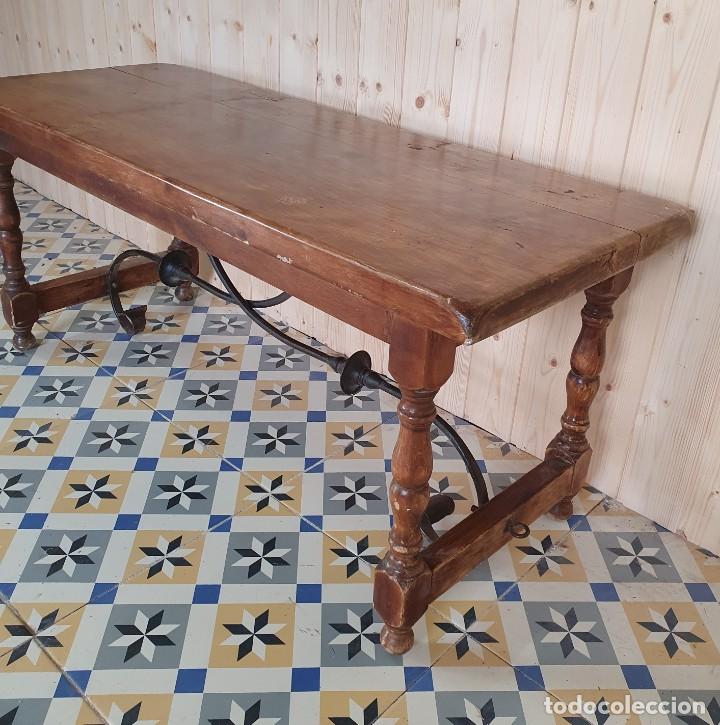 Antig&uuml;edades: MESA DE CENTRO CASTELLANA CON FORJA - Foto 4