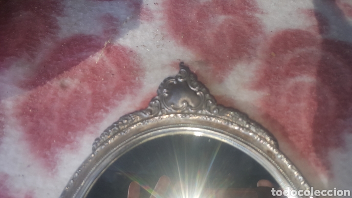 Antiques: Espejo de plata ovalado 32 x 21 cm