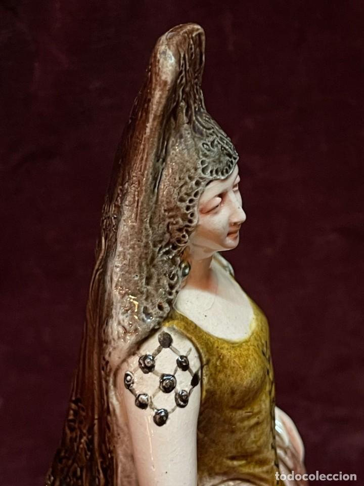 Antig&uuml;edades: Mantilla de Antonio Peyro. - Foto 4