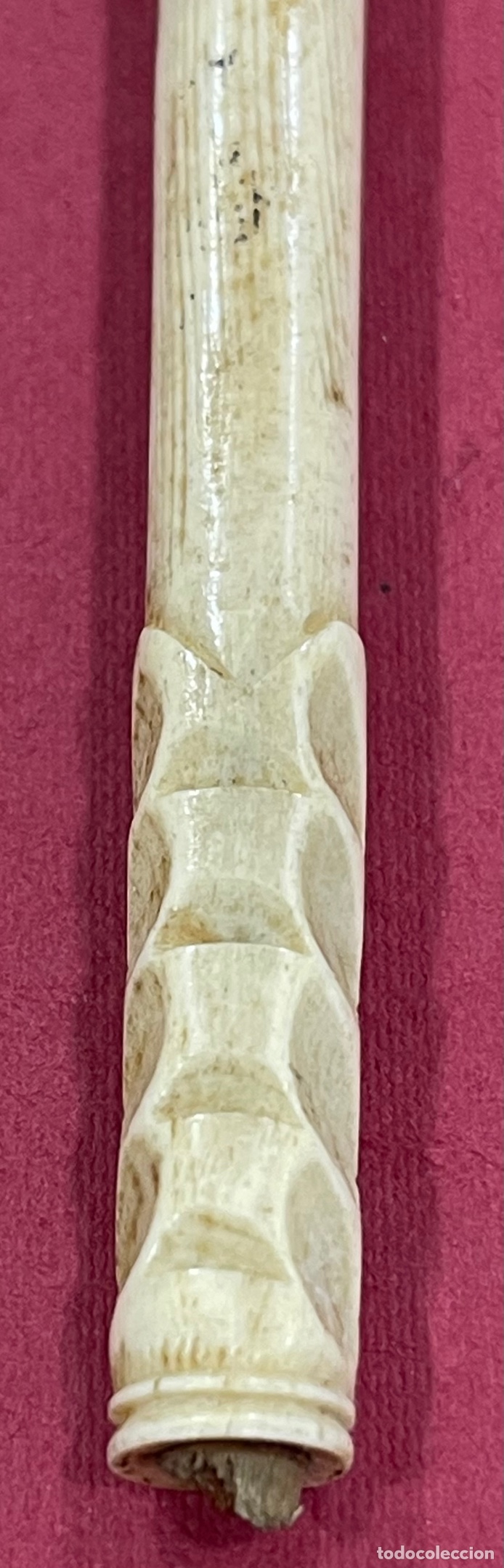 Antigüedades: Antiguo mango para bastón de paseo, en hueso tallado. - Foto 3 - 271583598