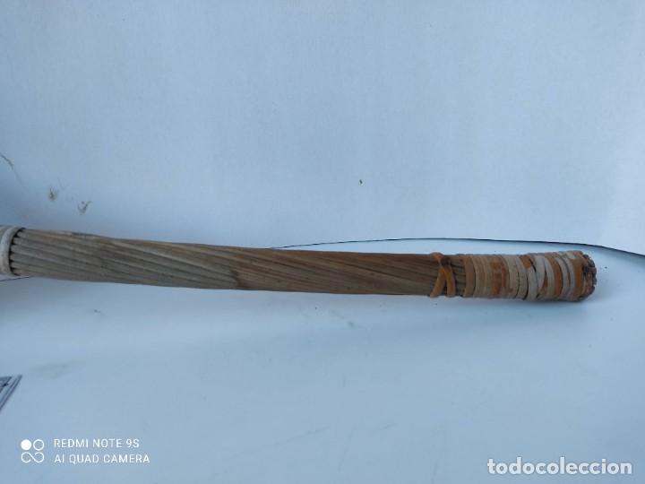 Antig&uuml;edades: SACUDIDOR DE ALFOMBRAS - Foto 4