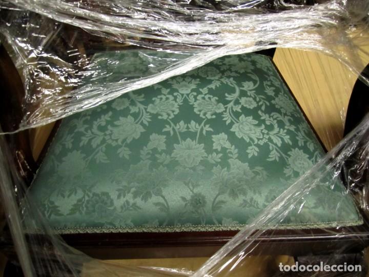 Antig&uuml;edades: Sillon estilo Chipendale, en madera de caoba tallada - Foto 13