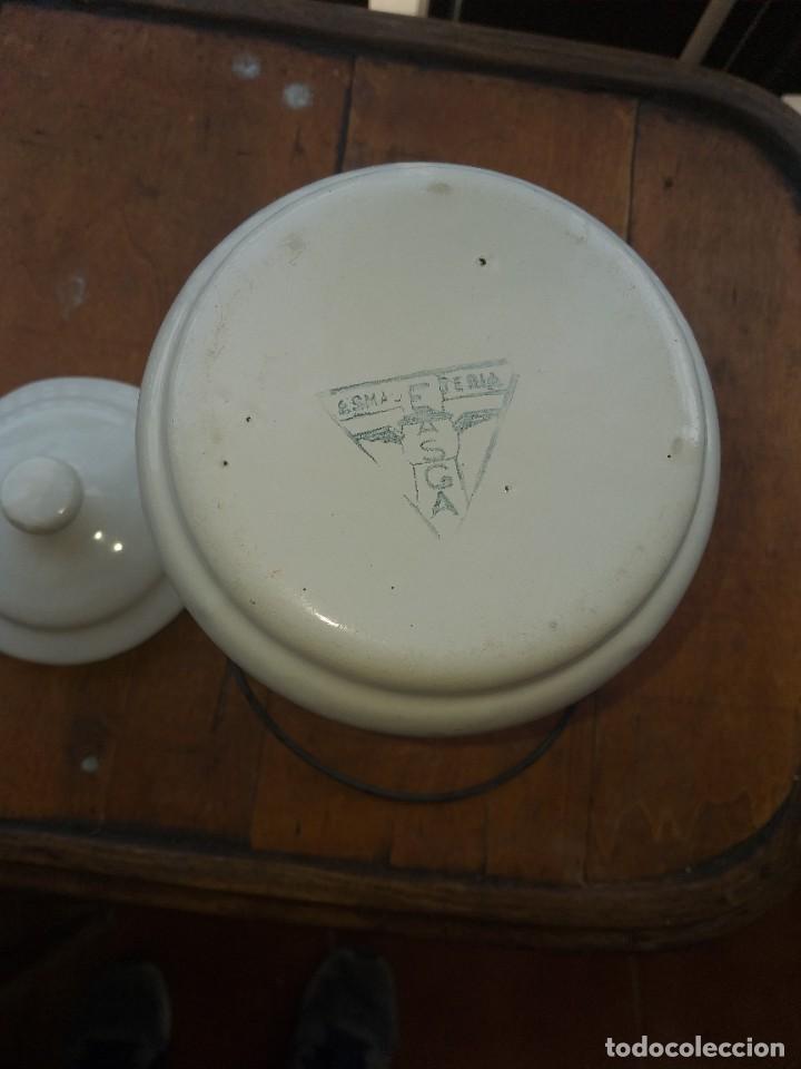 Antig&uuml;edades: antigua lechera esmaltada - Foto 3