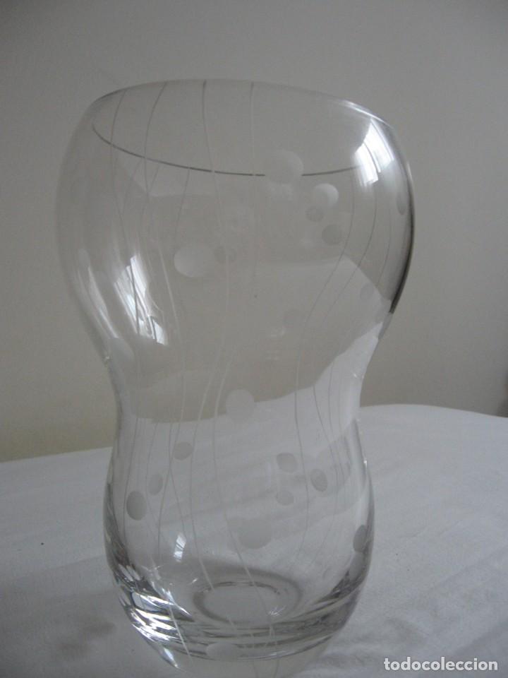 Antig&uuml;edades: Jarron de cristal - Foto 14