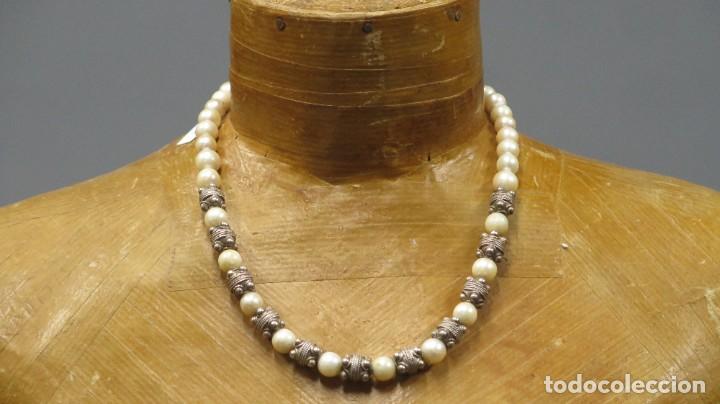 Antig&uuml;edades: COLLAR DE CUENTAS DE PLATA Y SIMIL PERLAS - Foto 1