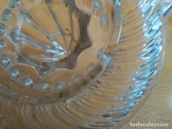 Antig&uuml;edades: EXPRIMIDOR DE CRISTAL - Foto 6