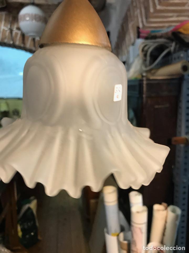 Antig&uuml;edades: Tulipa de cristal vintage - Foto 3