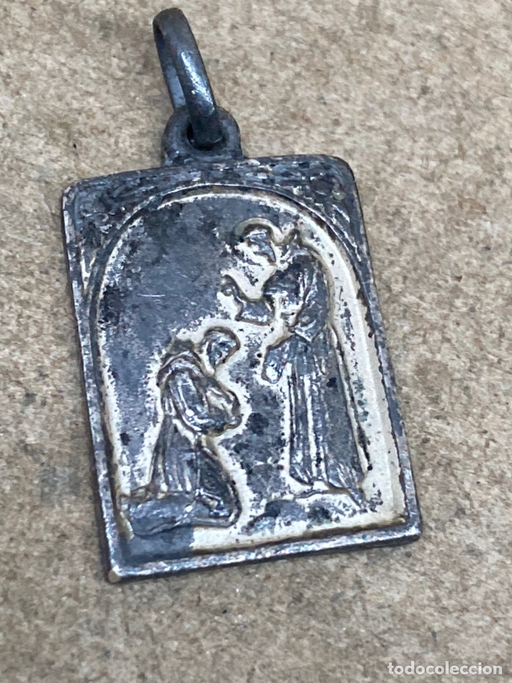 Antig&uuml;edades: Medalla de plata religiosa - Foto 1