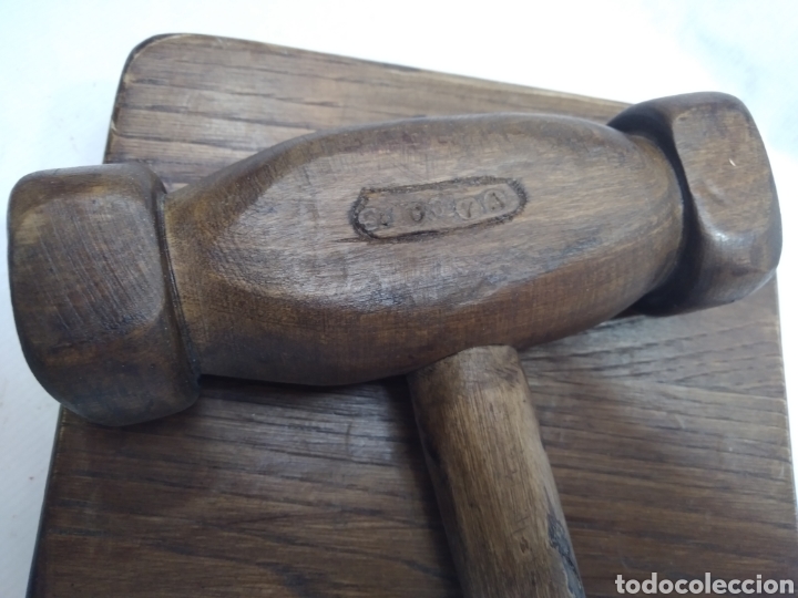 Antig&uuml;edades: ANTIGUO MAZO CON TABLA DE SALA DE SUBASTAS - Foto 9