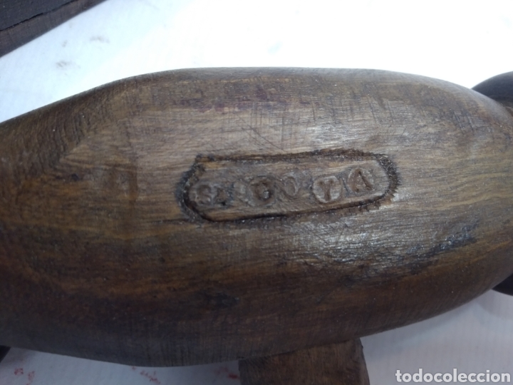 Antig&uuml;edades: ANTIGUO MAZO CON TABLA DE SALA DE SUBASTAS - Foto 13