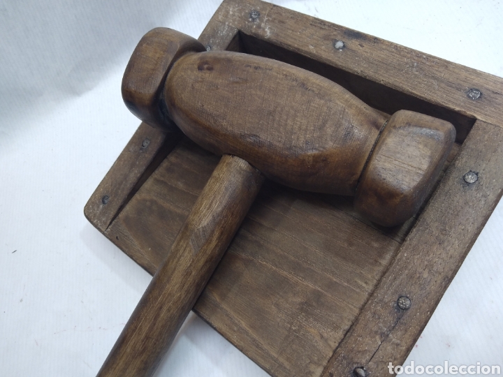 Antig&uuml;edades: ANTIGUO MAZO CON TABLA DE SALA DE SUBASTAS - Foto 14