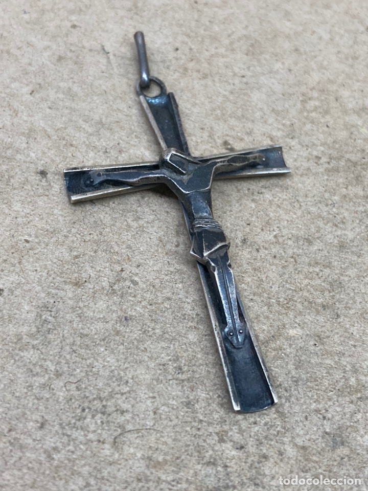 Antig&uuml;edades: Cruz de plata - Foto 1