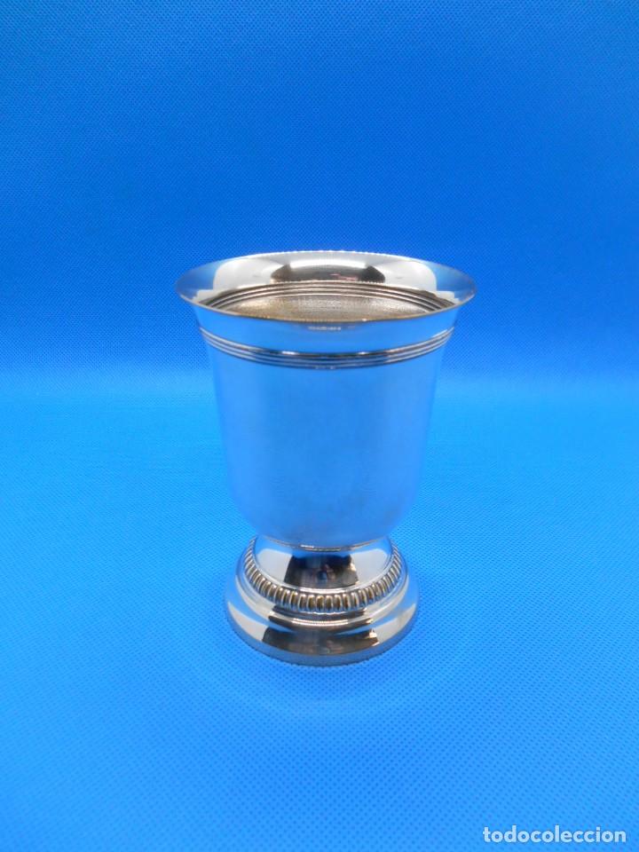 Antig&uuml;edades: COPA O VASO DE PLATA SIN PUNZONAR - Foto 1