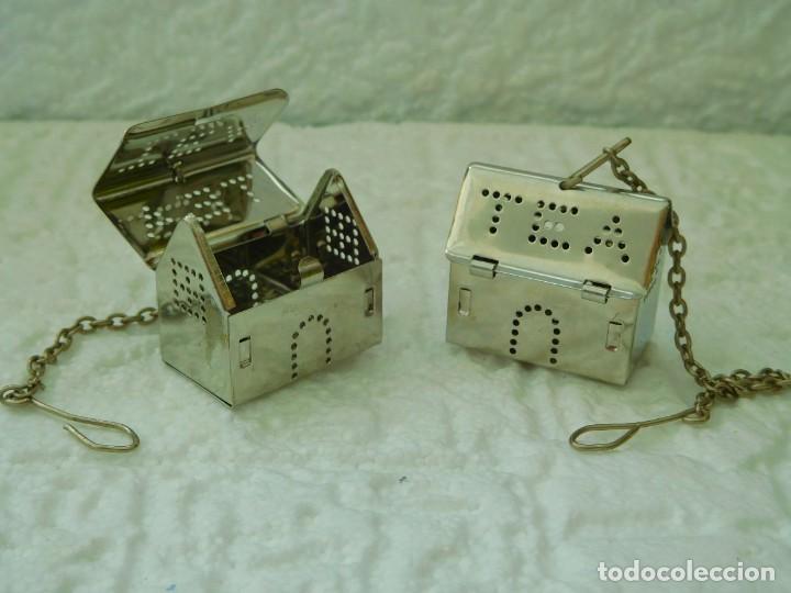 Antiquit&eacute;s: 2 CAPSULAS PARA HACER EL TE 3,5X3CM