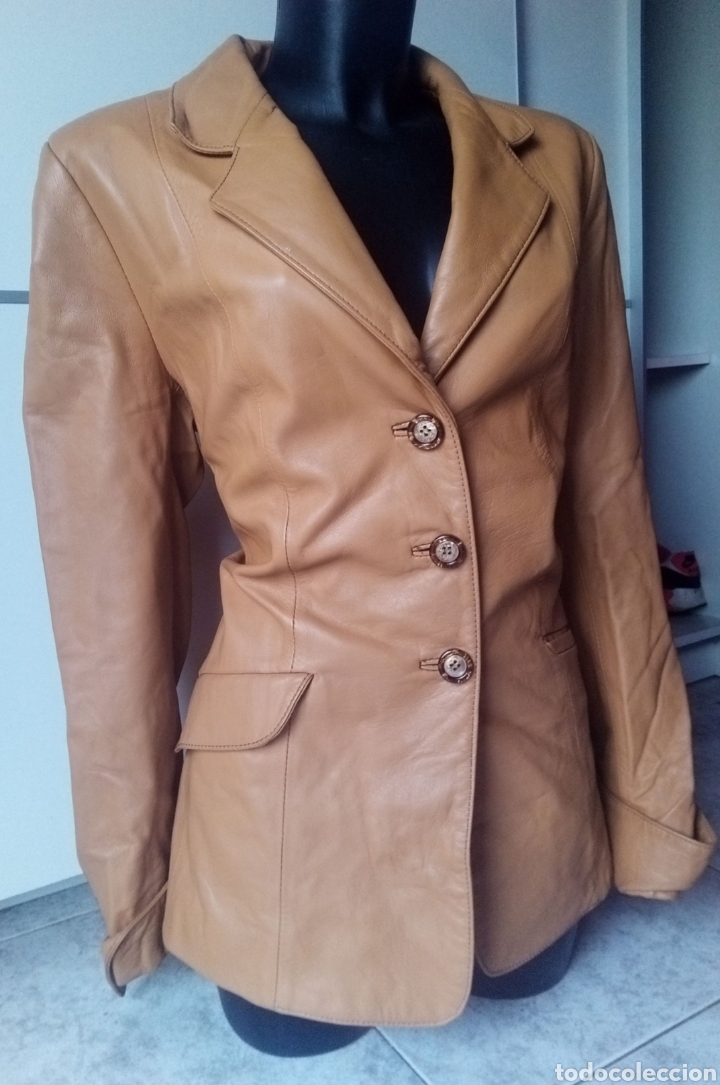 Antig&uuml;edades: Chaqueta de piel - Foto 2