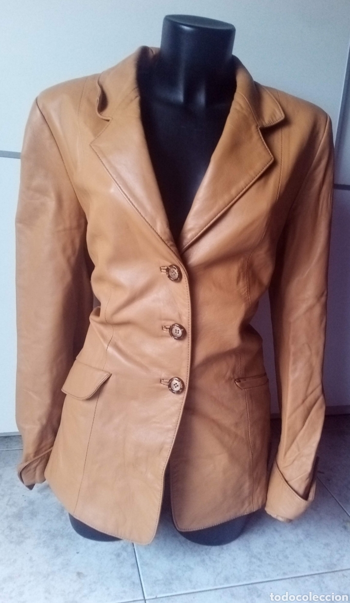 Antig&uuml;edades: Chaqueta de piel - Foto 1