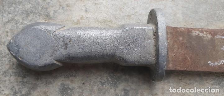 Antig&uuml;edades: Cuchillo casero, 48 cm - Foto 4