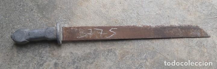 Antig&uuml;edades: Cuchillo casero, 48 cm - Foto 1