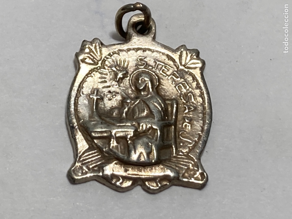 Antig&uuml;edades: Medalla de PLATEADA S.Teresa - Foto 1