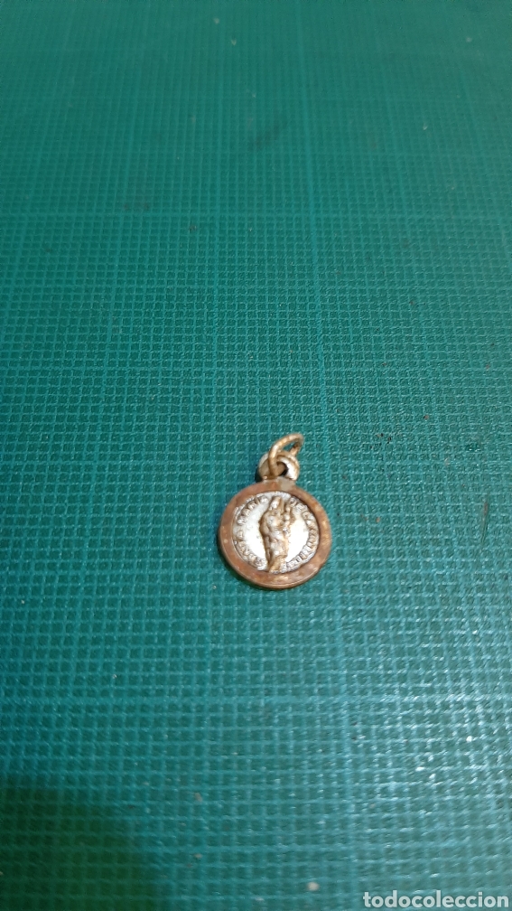 Antig&uuml;edades: PEQUE&Ntilde;A MEDALLA - Foto 1